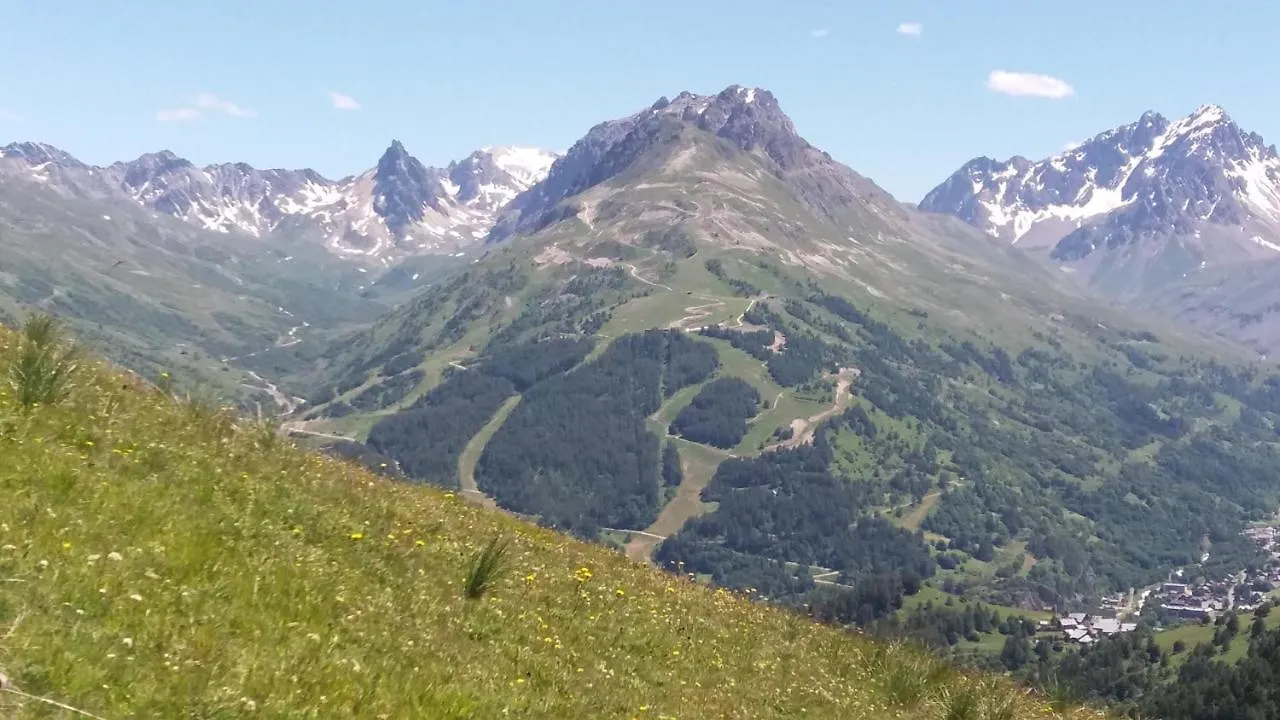 **  Aiguille Noire Hotel Valloire France